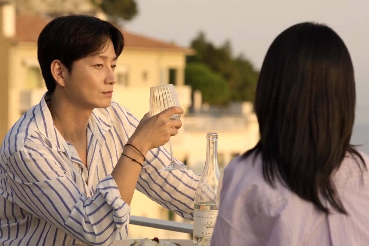 Kim Hee Ju (Park Bo Young) dan Lee Do Kyung (Lee Hyun Wook) dalam drakor Gold Land 