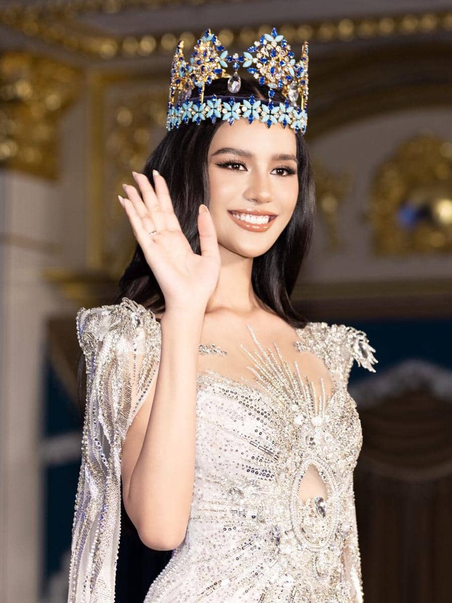 Potret Miss World 2026 Opal Suchata di Kick Off Miss World ke-73