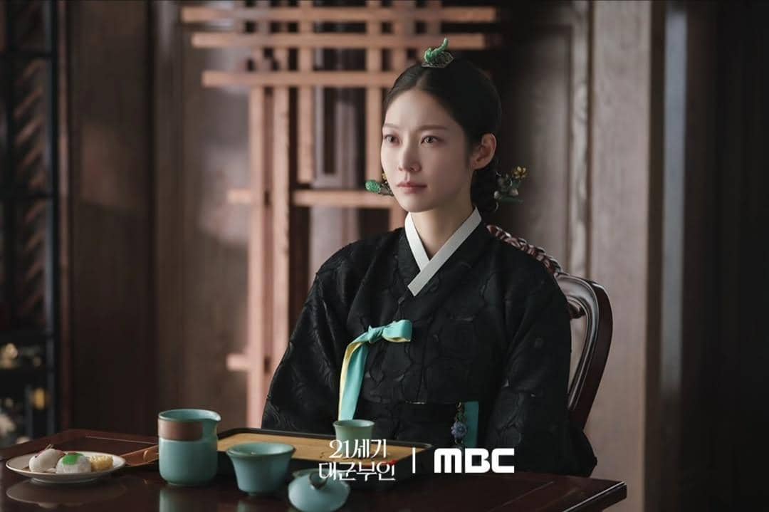 Cuplikan drakor Perfect Crown