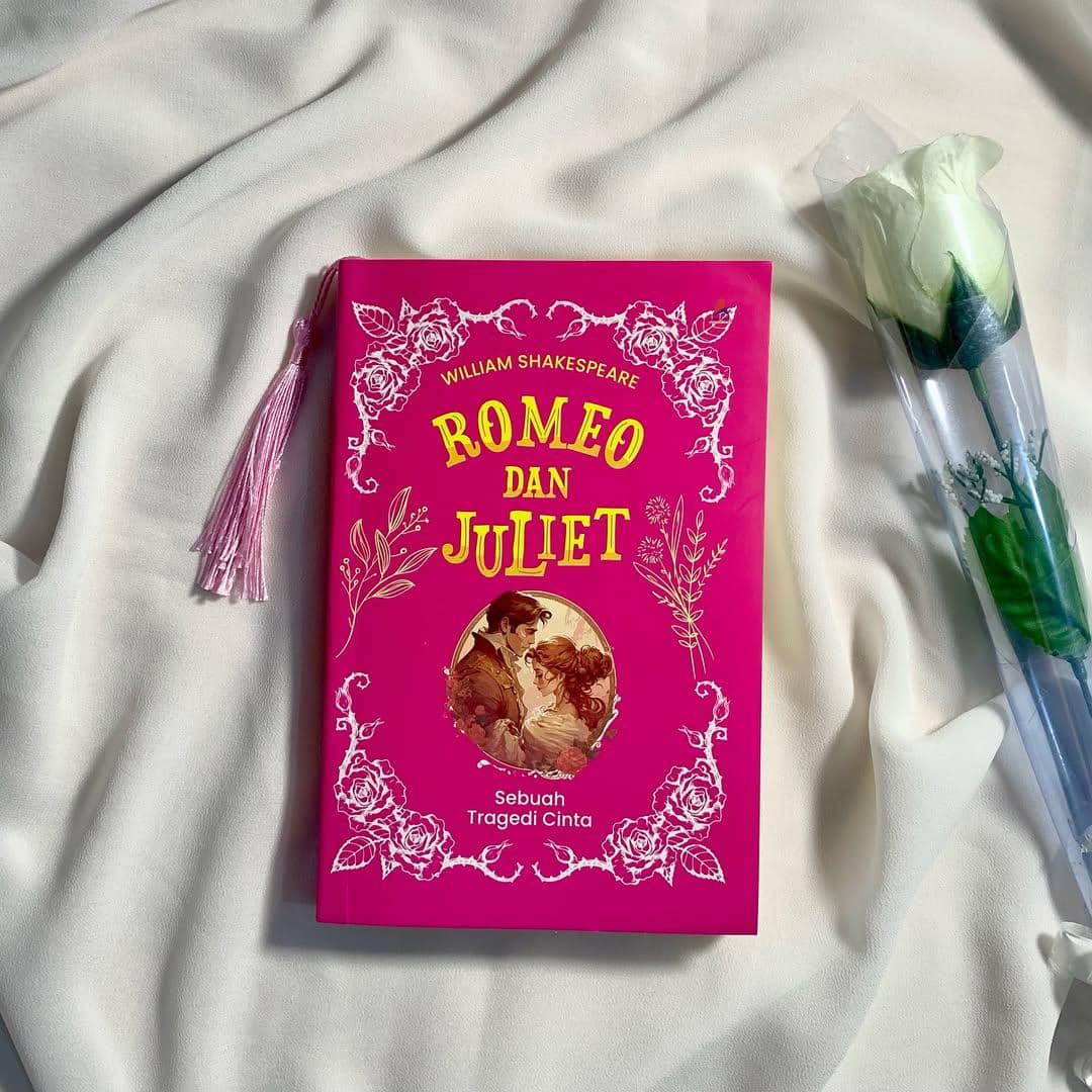 Tampilan buku Romeo dan Juliet by William Shakespeare