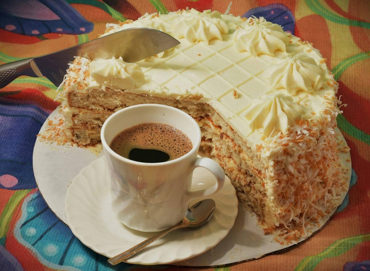 Resep Coconut Cake Pisang yang Moist dan Bikin Mood Naik!
