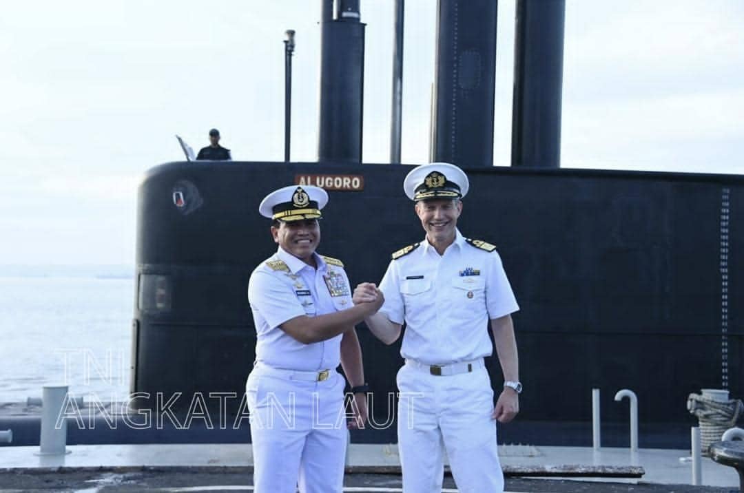 HNLMS De Ruyter, Belanda