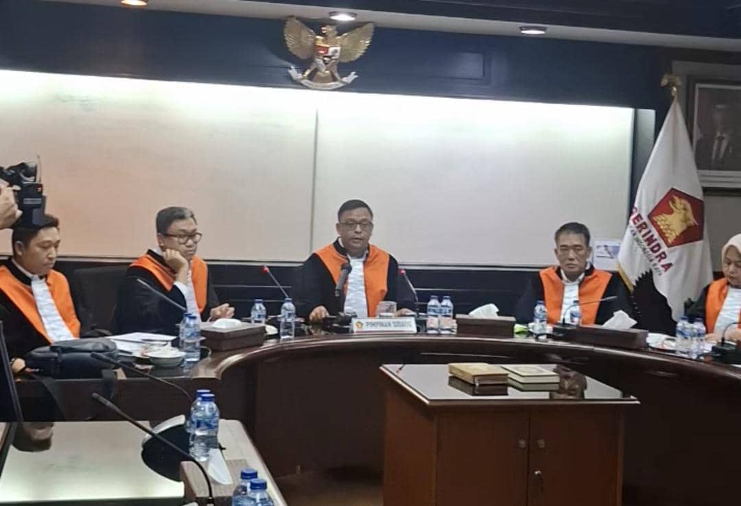 Gerindra Jatuhkan Sanksi ke Ketua DPRD Kepri Usai Viral Naik Moge Tanpa Helm
