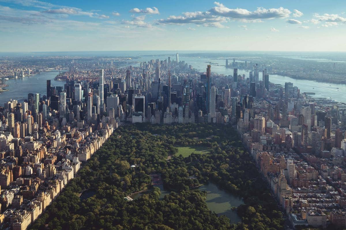 ilustrasi suasana di New York City (unsplash.com/Jermaine Ee)