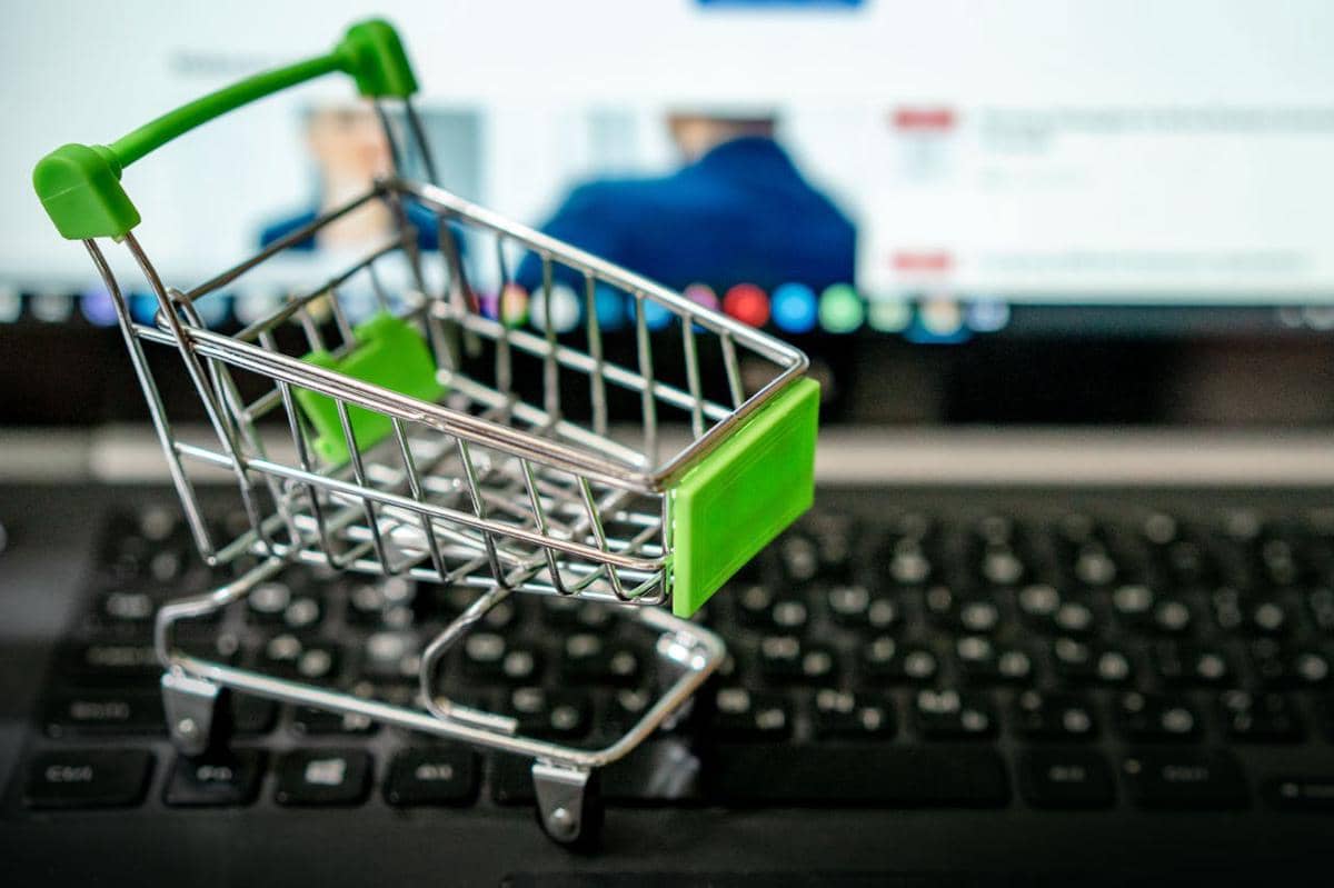 ilustrasi belanja online