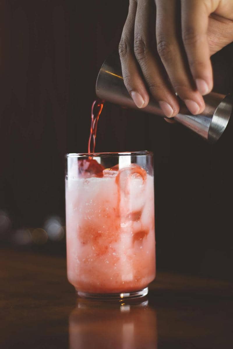 ilustrasi minuman peach dirty soda