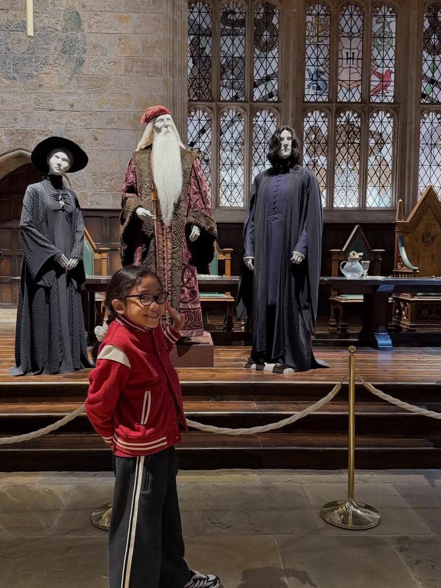 Keluarga Tika Ramlan ke Harry Potter Warner Bros Tokyo