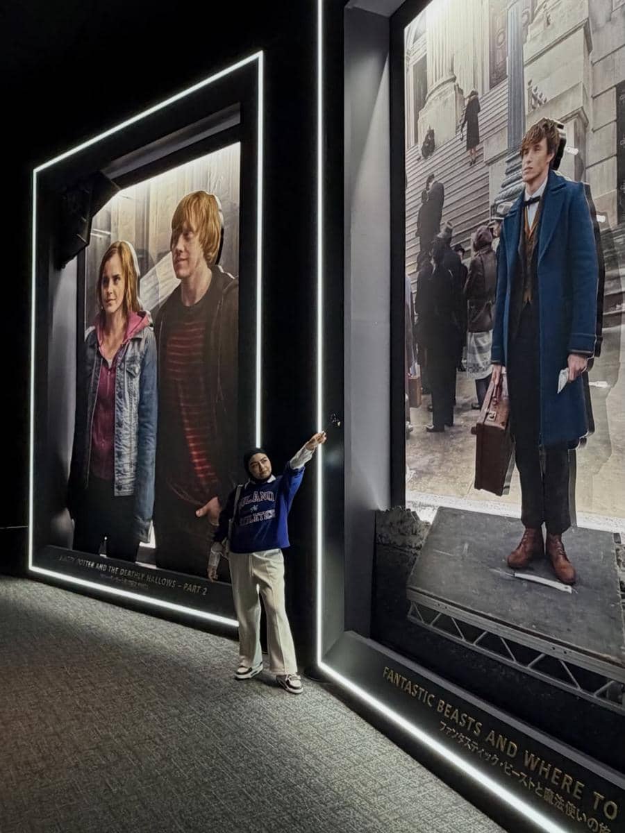 Keluarga Tika Ramlan ke Harry Potter Warner Bros Tokyo