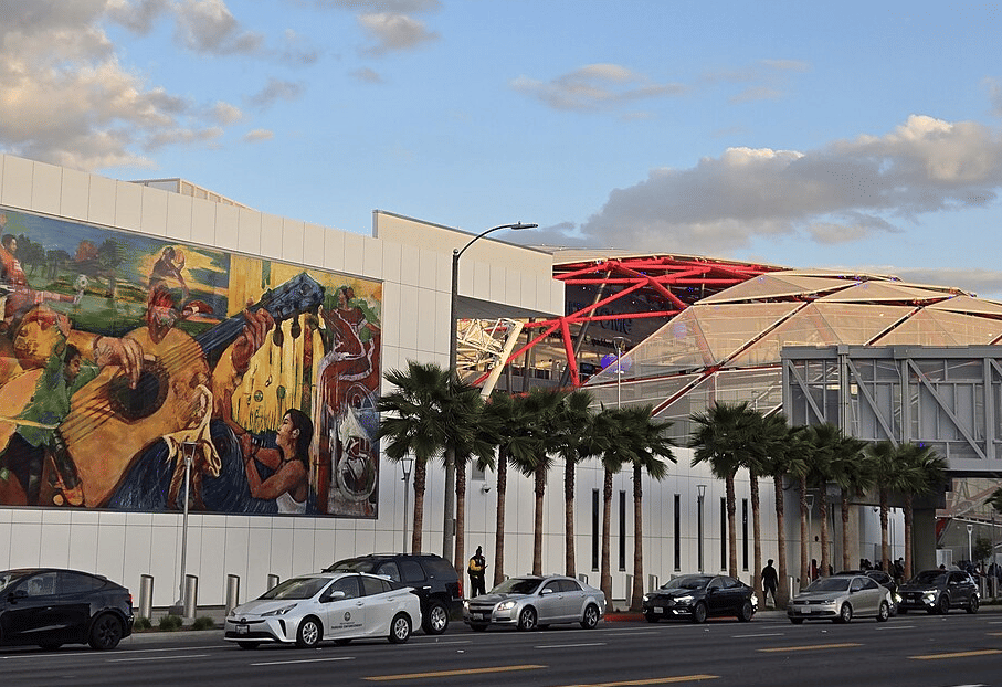 Intuit Dome Exterior, Amerika Serikat