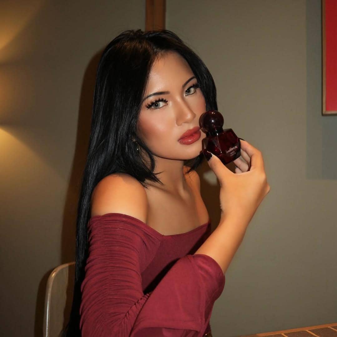 Inspirasi makeup bold ala Ditha Rizky