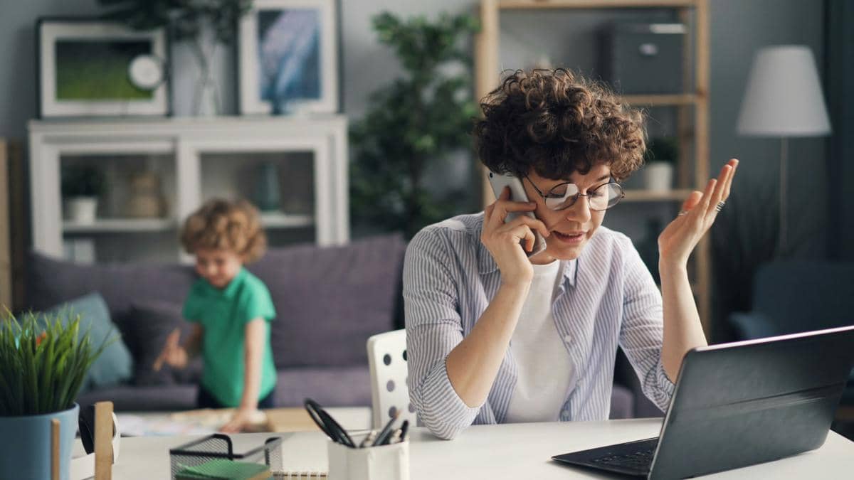 ilustrasi working parent