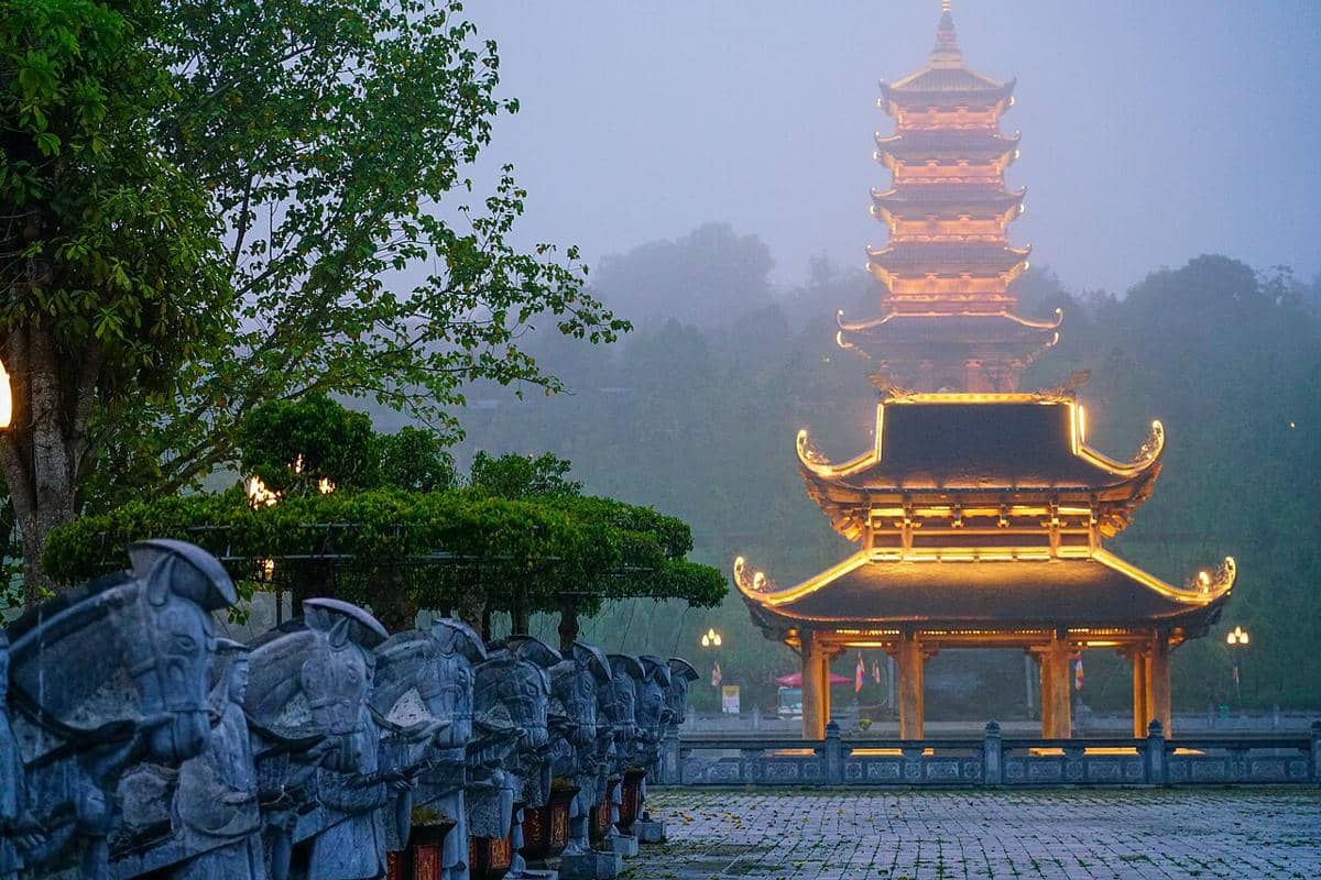 Bái Đính Pagoda
