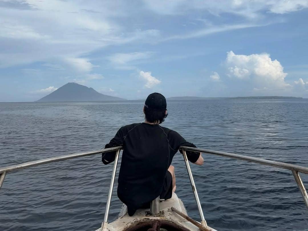 potret Yoon Chan Young liburan di Manado