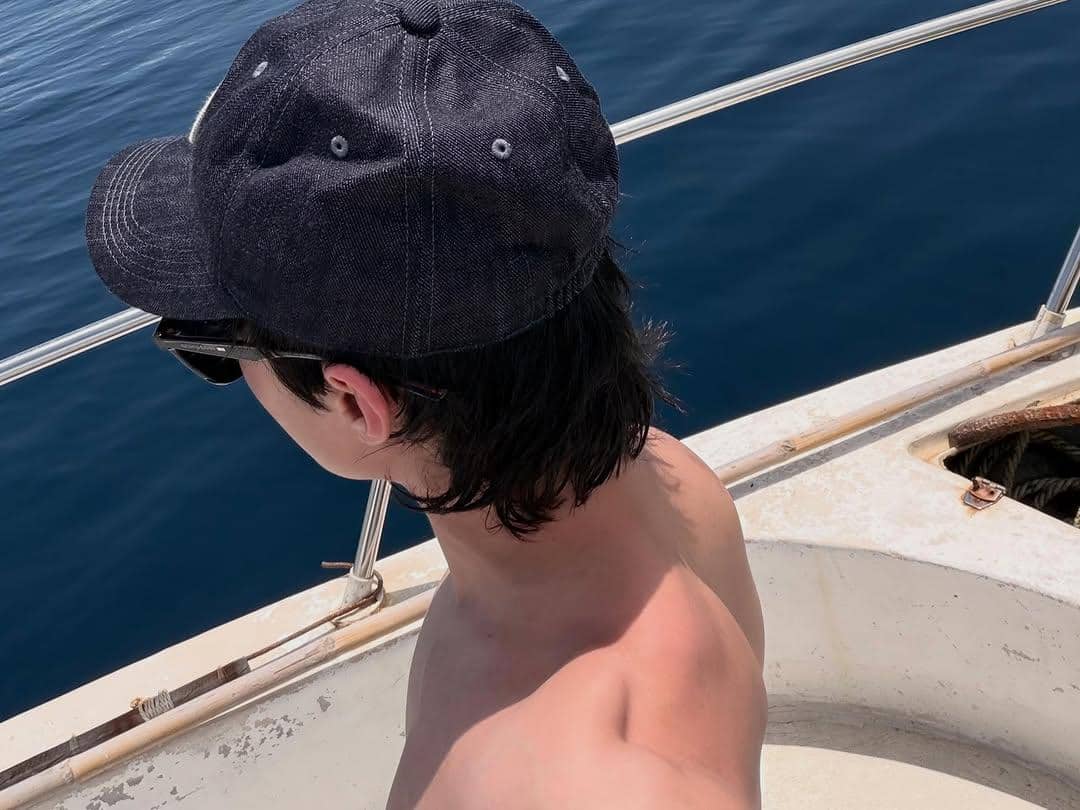 potret Yoon Chan Young liburan di Manado