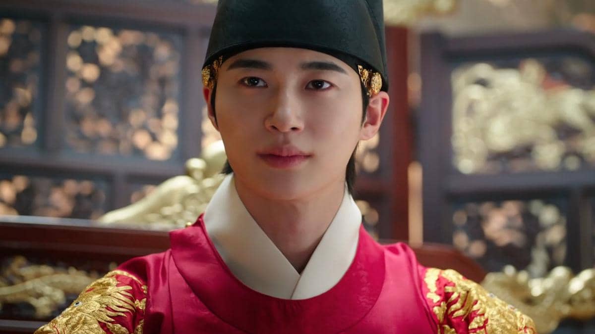 4 Kendala Raja Lee Wan Menghapus Monarki di Ending Perfect Crown