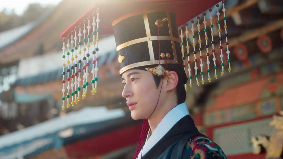 5 Adegan yang Menuai Kritik di Ending Drakor Perfect Crown