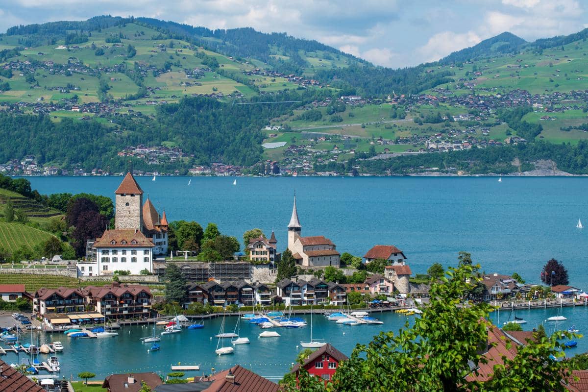 5 Fakta Spiez, Kota Kecil Swiss yang Dikenal karena Teluk Indahnya