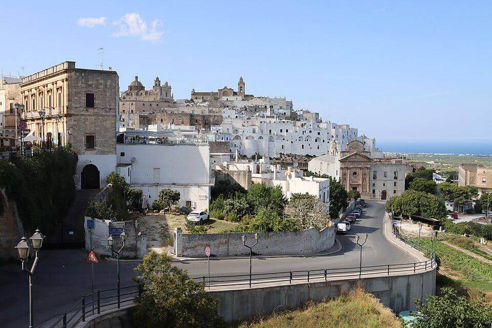 Kota Ostuni di Italia