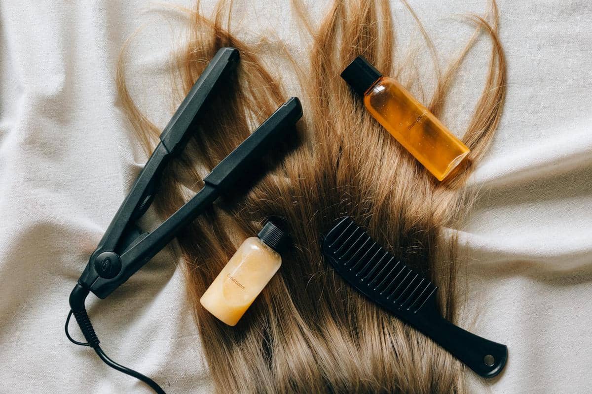 rambut lurus yang berkilau