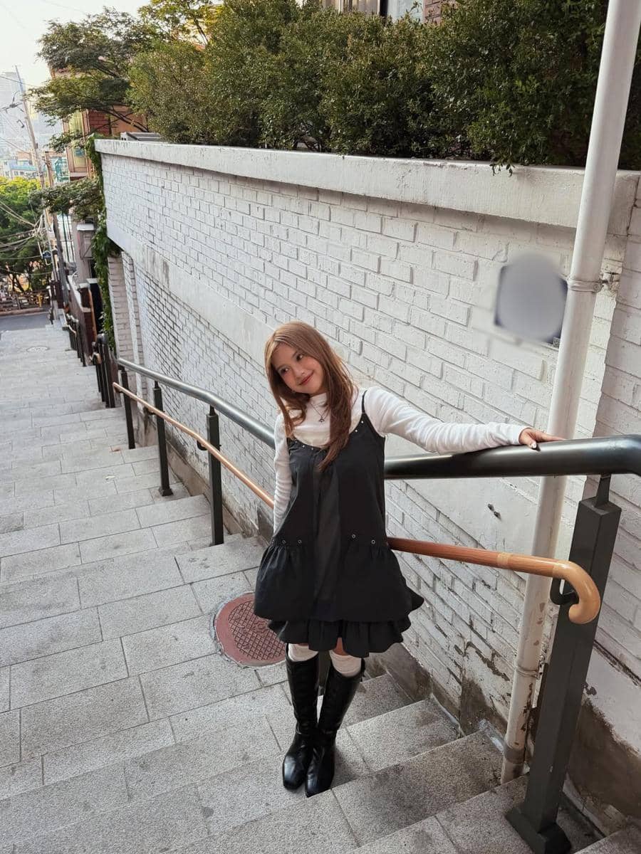 Diva Azzura Jalan-jalan di Seoul dengan penampilan baru