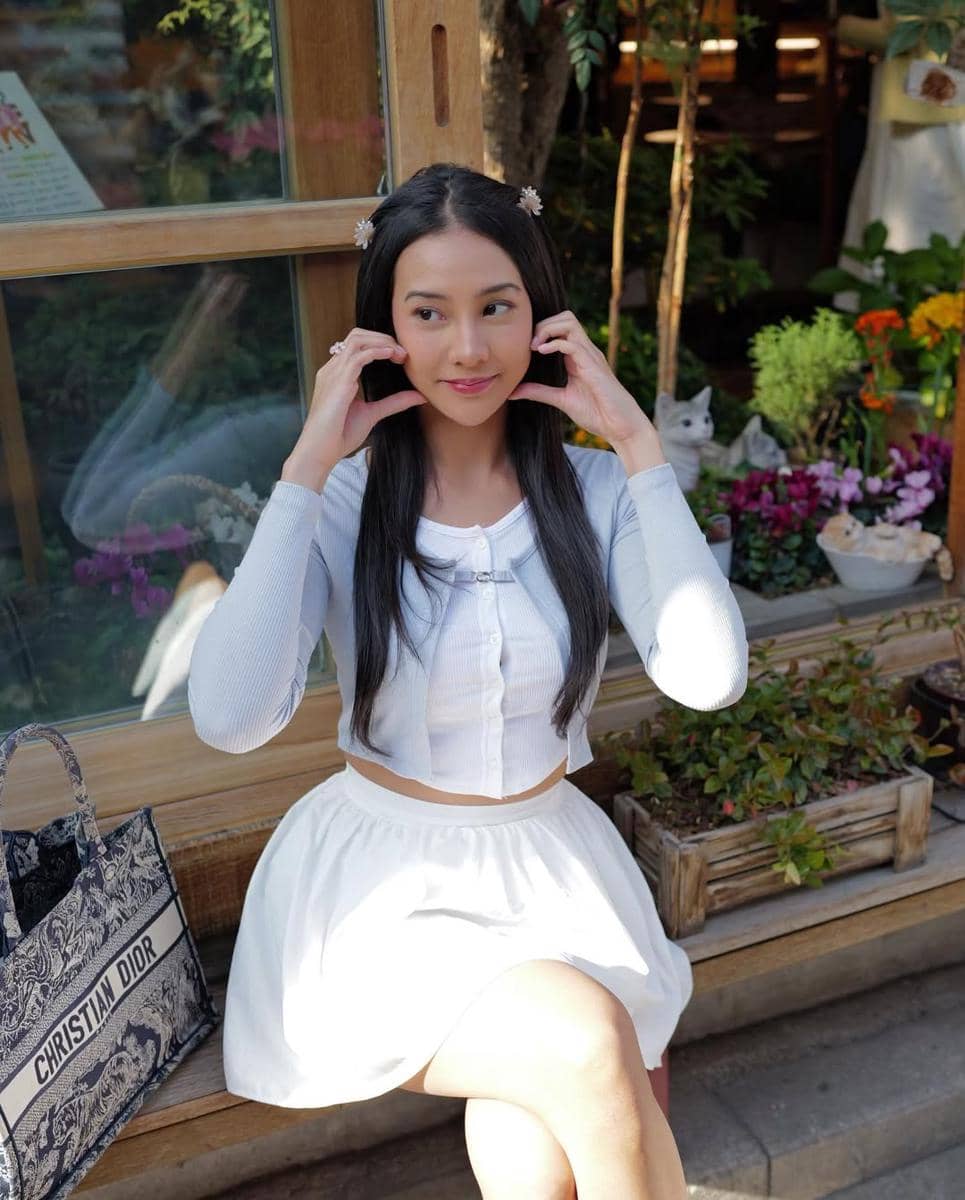ide gaya rambut untuk hangout ala Anya Geraldine 
