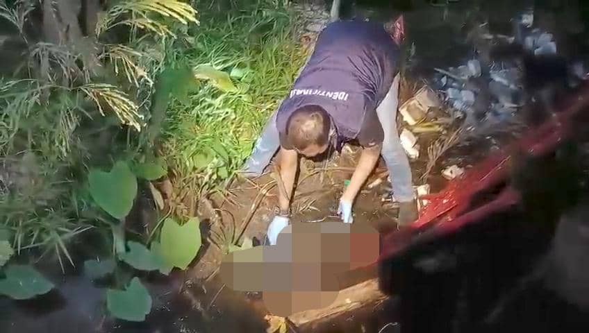 Bayi Terbungkus Kresek Ditemukan Membusuk di Selokan Ponorogo