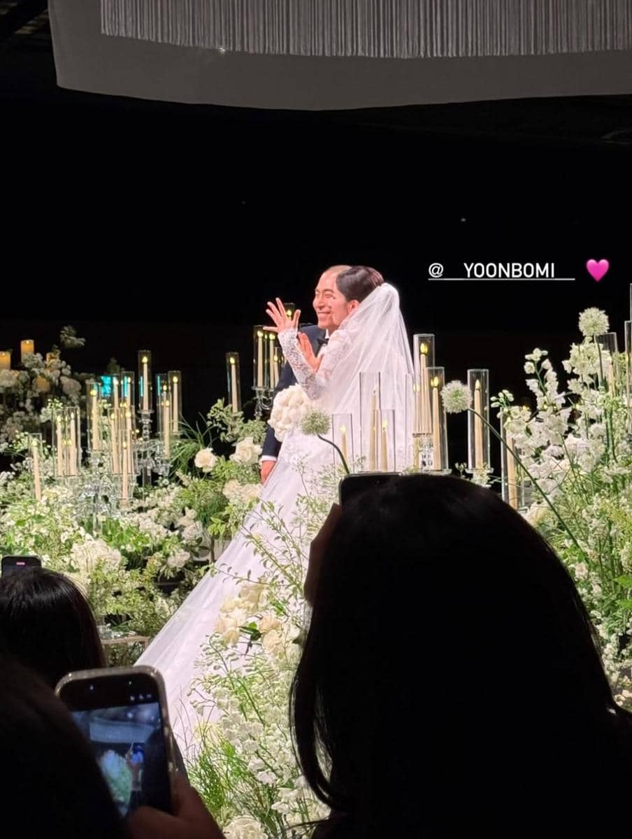 -阿普著婚紗很美 看到每張相都好感動🥹❤️Cr- owner-#apink #에이핑크 #윤보미 #bomi #panda-3.jpg