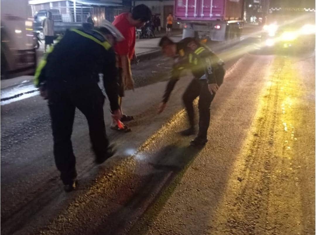 Unit Satlantas Polres Banyuasin saat melakukan olah TKP kecelakaan di Betung. (Dok. Polres Banyuasin)