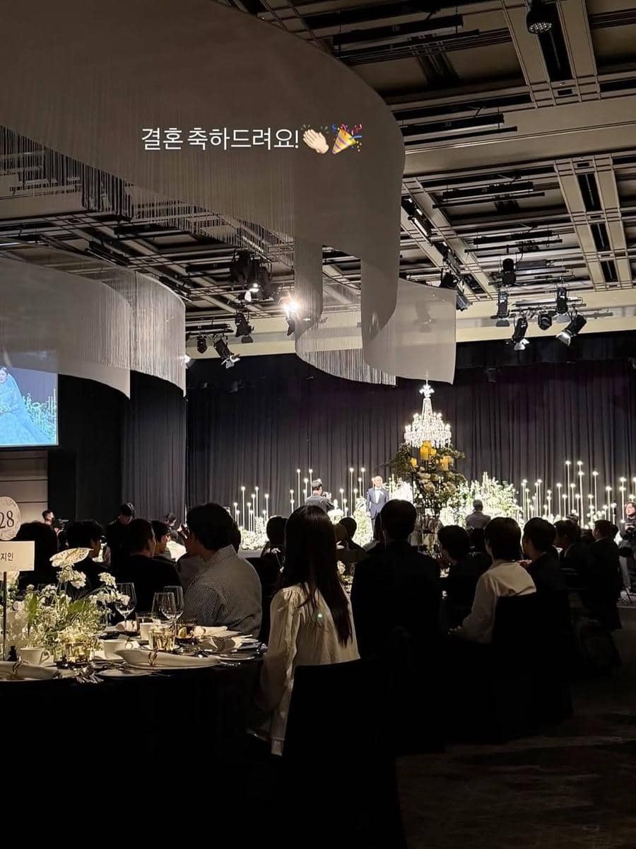 -阿普著婚紗很美 看到每張相都好感動🥹❤️Cr- owner-#apink #에이핑크 #윤보미 #bomi #panda.jpg