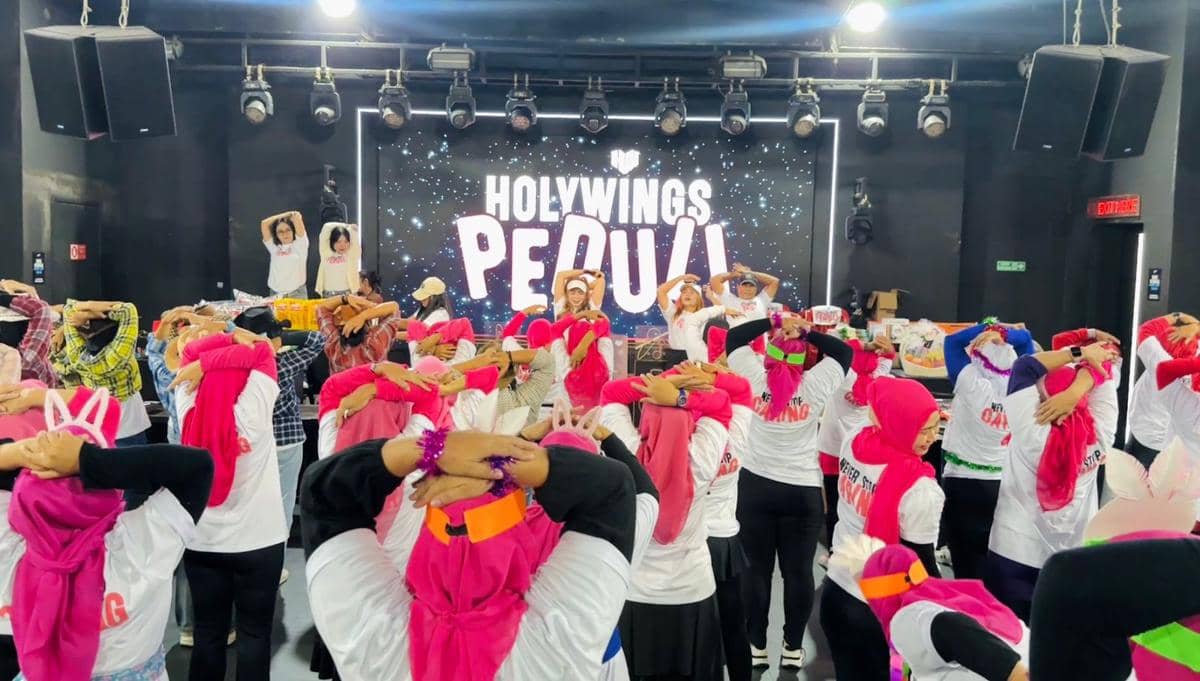 holywings peduli, senam lansia, senam ergonomik