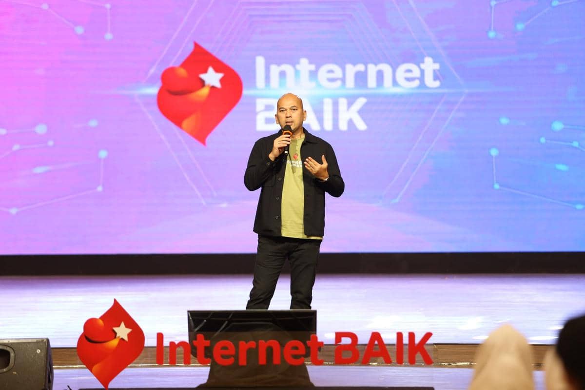 GM CSR Telkomsel, Andry P Santoso saat kegiatan Internet BAIK Festival (IBFEST) Series 10 bertajuk "Level Up The Future with AI” di SMK Negeri 8 Surakarta, Rabu (13/5/2026). (Dok.