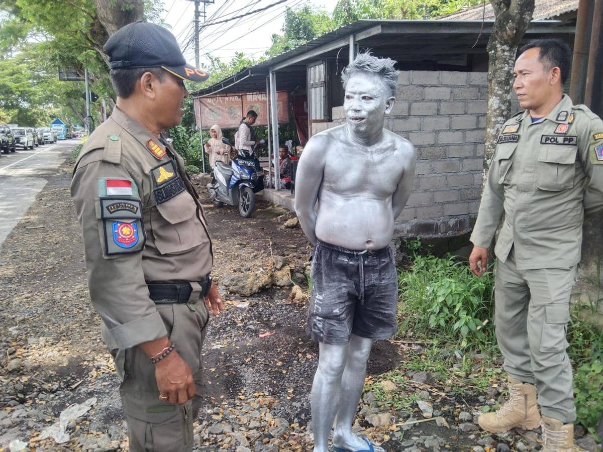 Manusia Silver Kembali Muncul di Klungkung, Pernah Diterbitkan