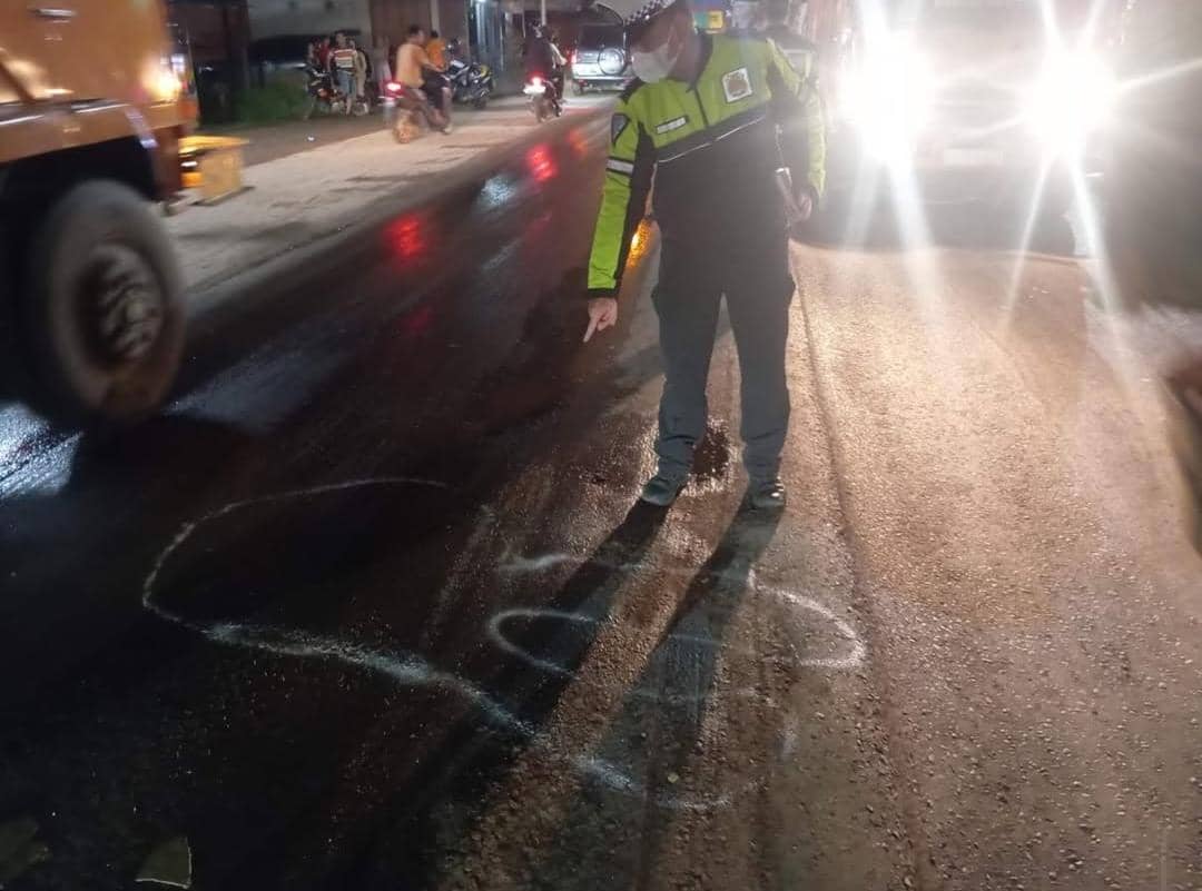 Jalintim Betung Bergelombang, Pengendara Motor Tewas Terlindas Truk