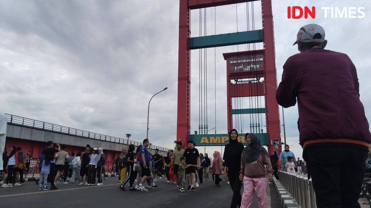 CFD Jembatan Ampera Palembang (IDN Times/Feny Maulia Agustin)