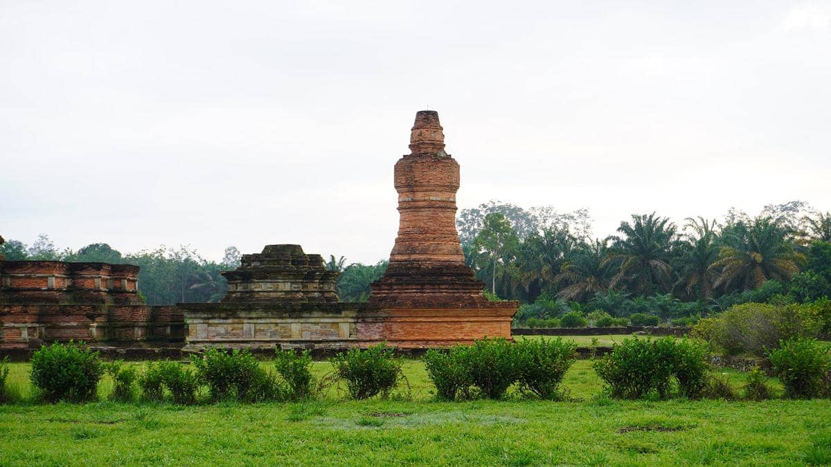 Potret Candi Muara Takus
