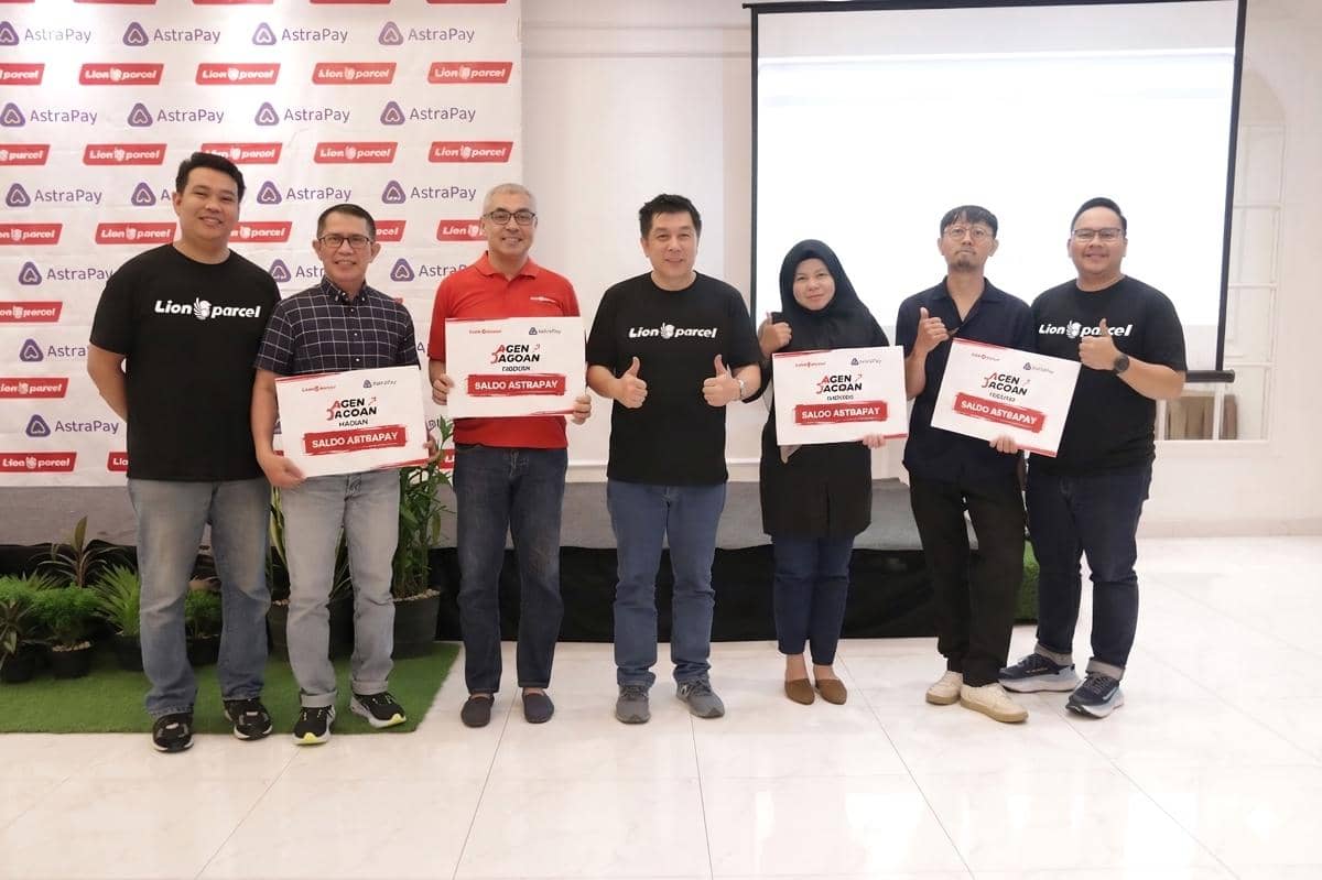 Penyerahan Apresiasi untuk Mitra Agen Lion parcel.jpeg