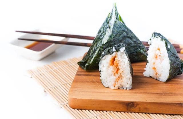 Resep Onigiri Kimchi Pedas yang Unik dan Lezat, Cocok untuk Bekal