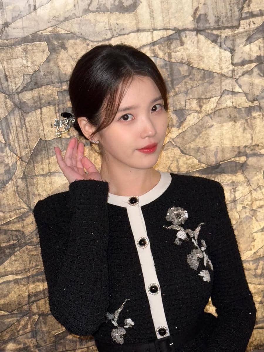 IU