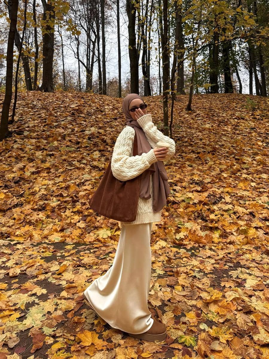 OOTD Sweater dan Rok ala Alyona Tata