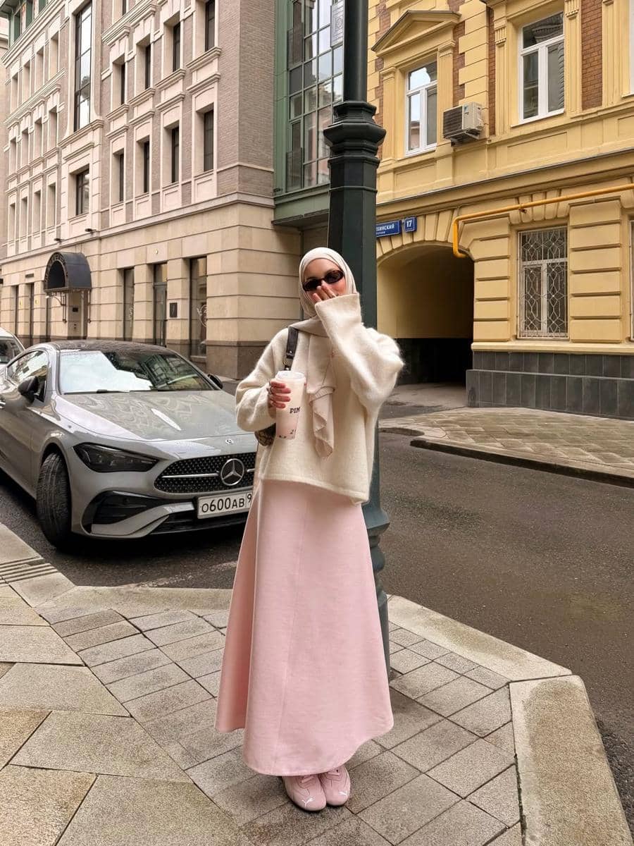 OOTD Sweater dan Rok ala Alyona Tata