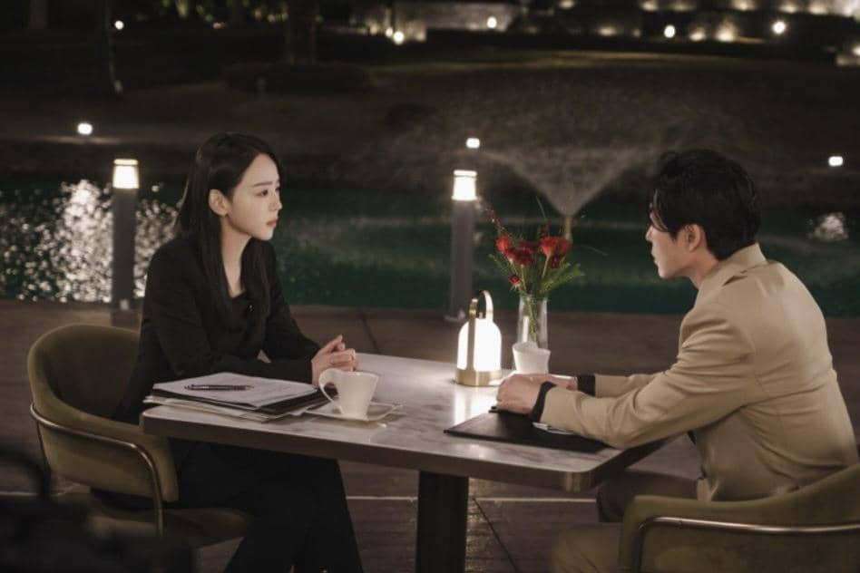 Joo In A (Shin Hae Sun) dan Jeon Jae Yeol (Kim Jae Wook) dalam drakor Filing for Love
