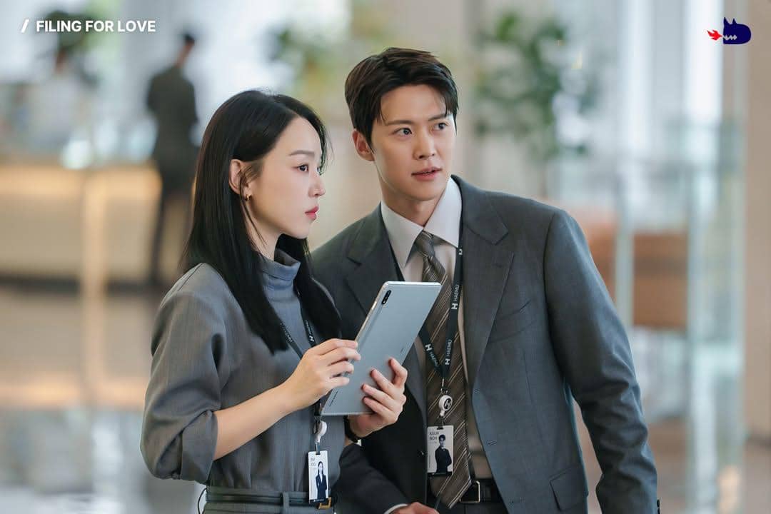 Noh Ki Jun (Gong Myung) dan Joo In A (Shin Hae Sun) dalam drakor Filing for Love 
