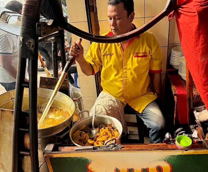 5 Soto Legendaris di Surabaya yang Buka Lebih Pagi untuk Sarapan