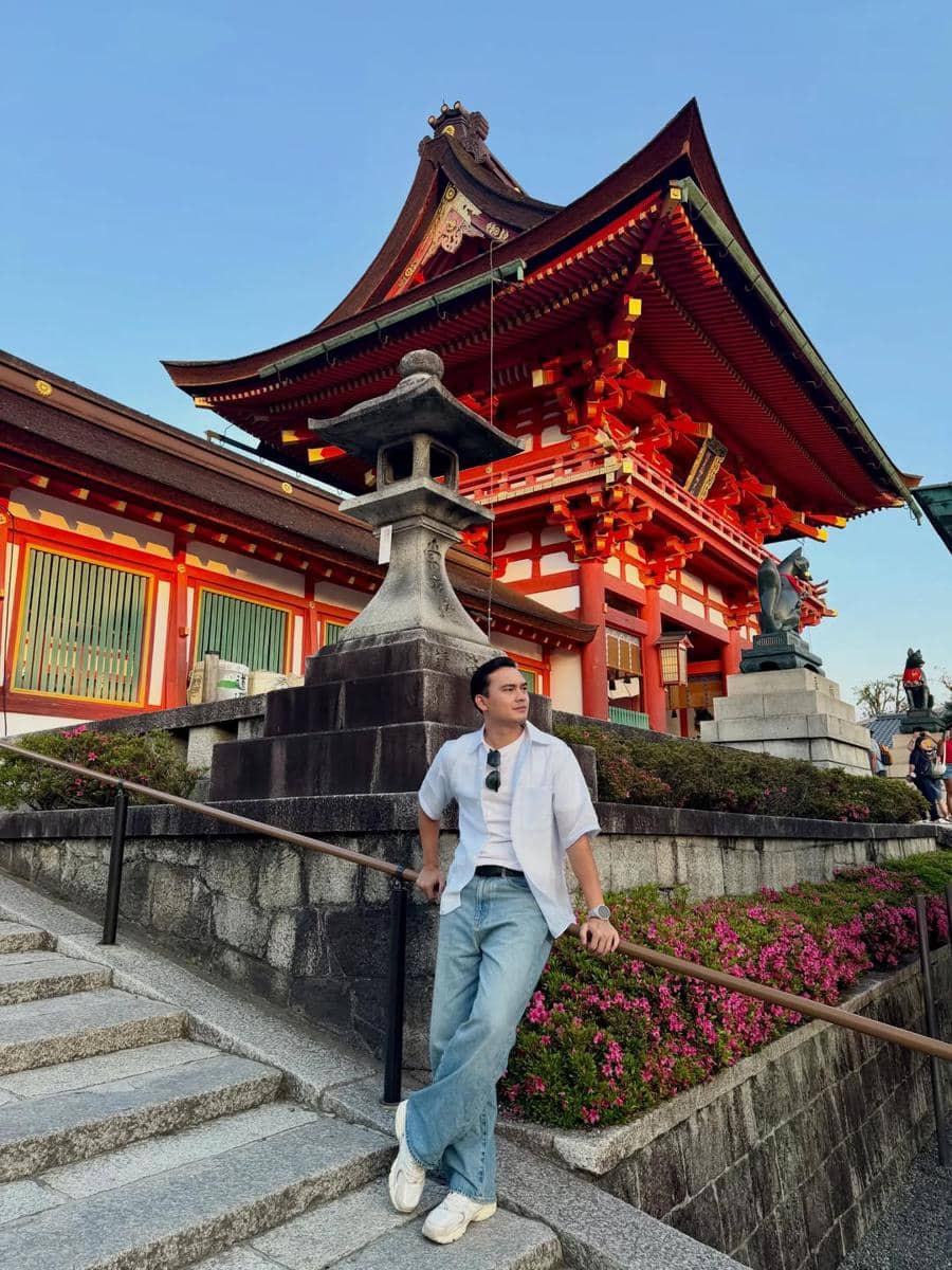 Ikbal Fauzi dan istri jalan-jalan di Kyoto