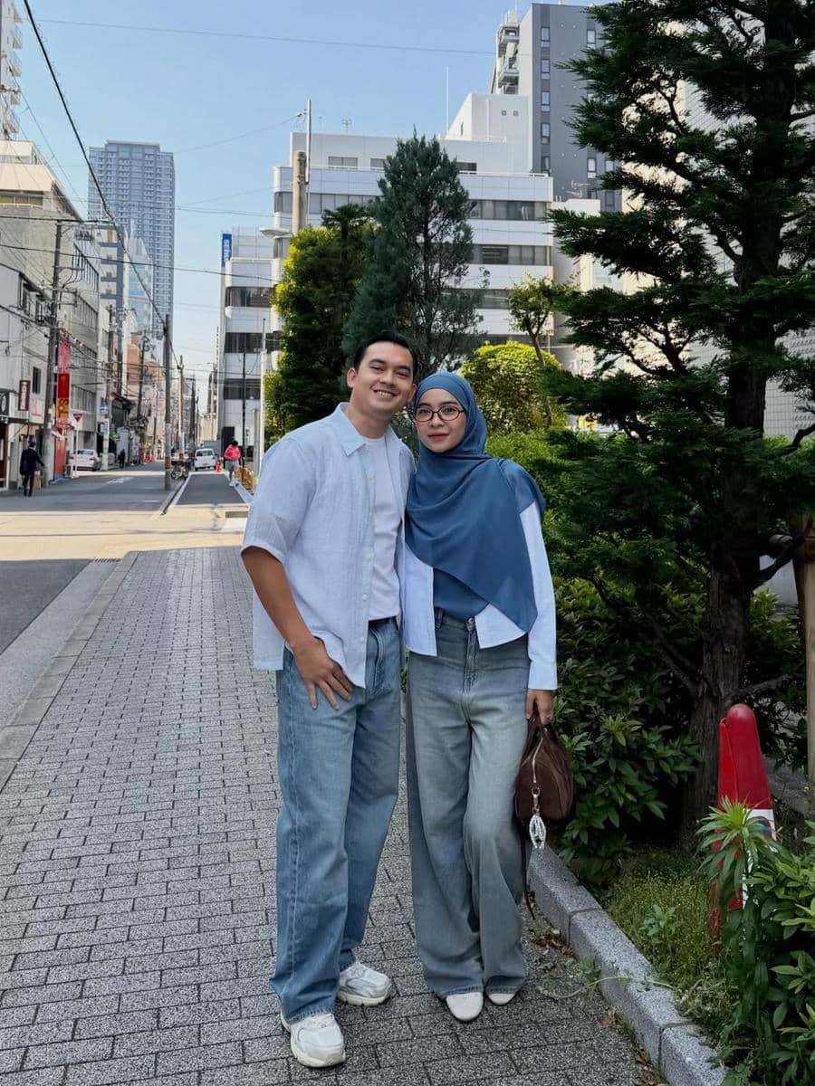 Ikbal Fauzi dan istri jalan-jalan di Kyoto