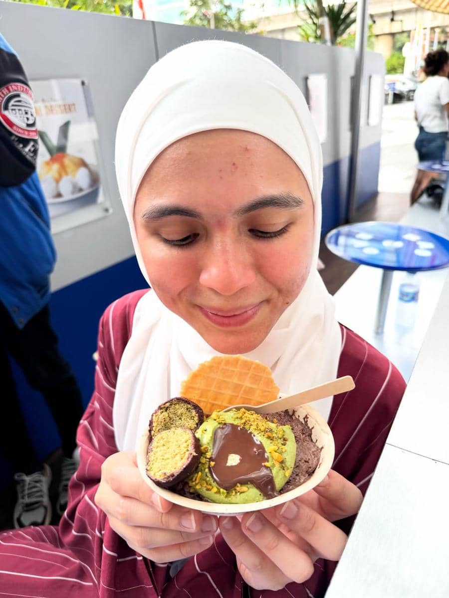 Nycta Gina dan Kinos Kulineran di Blok M