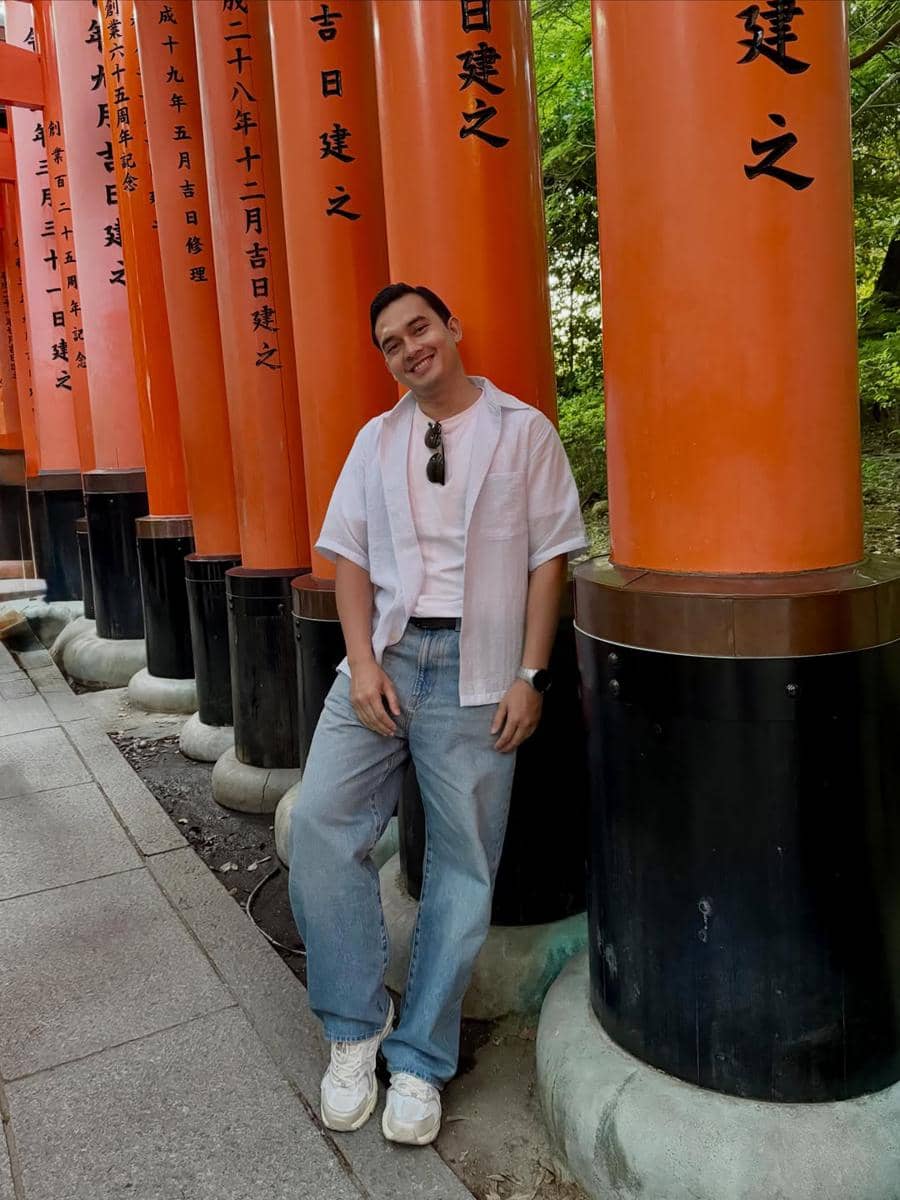 Ikbal Fauzi dan istri jalan-jalan di Kyoto