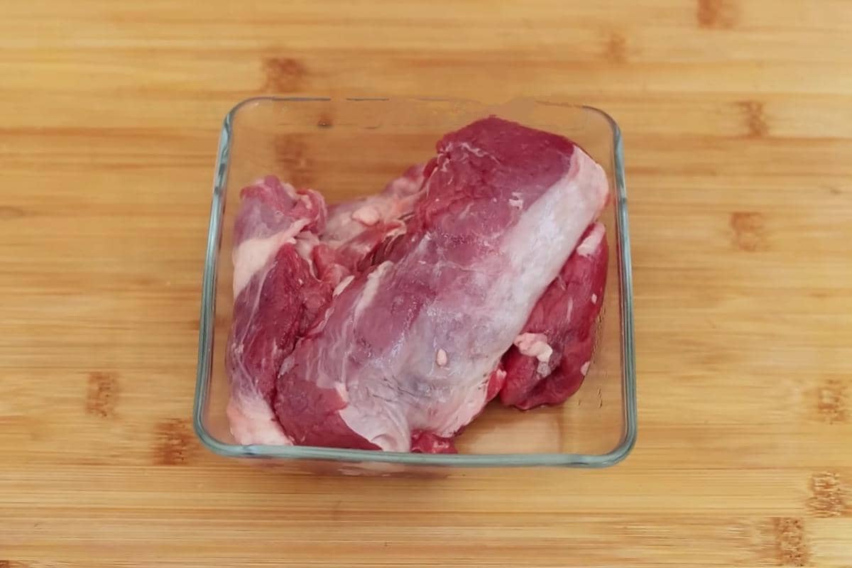 ilustrasi daging kambing