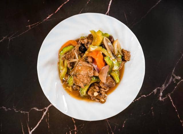 Resep Oseng Sapi Cabai Gendot, Pedasnya Bikin Keringetan!