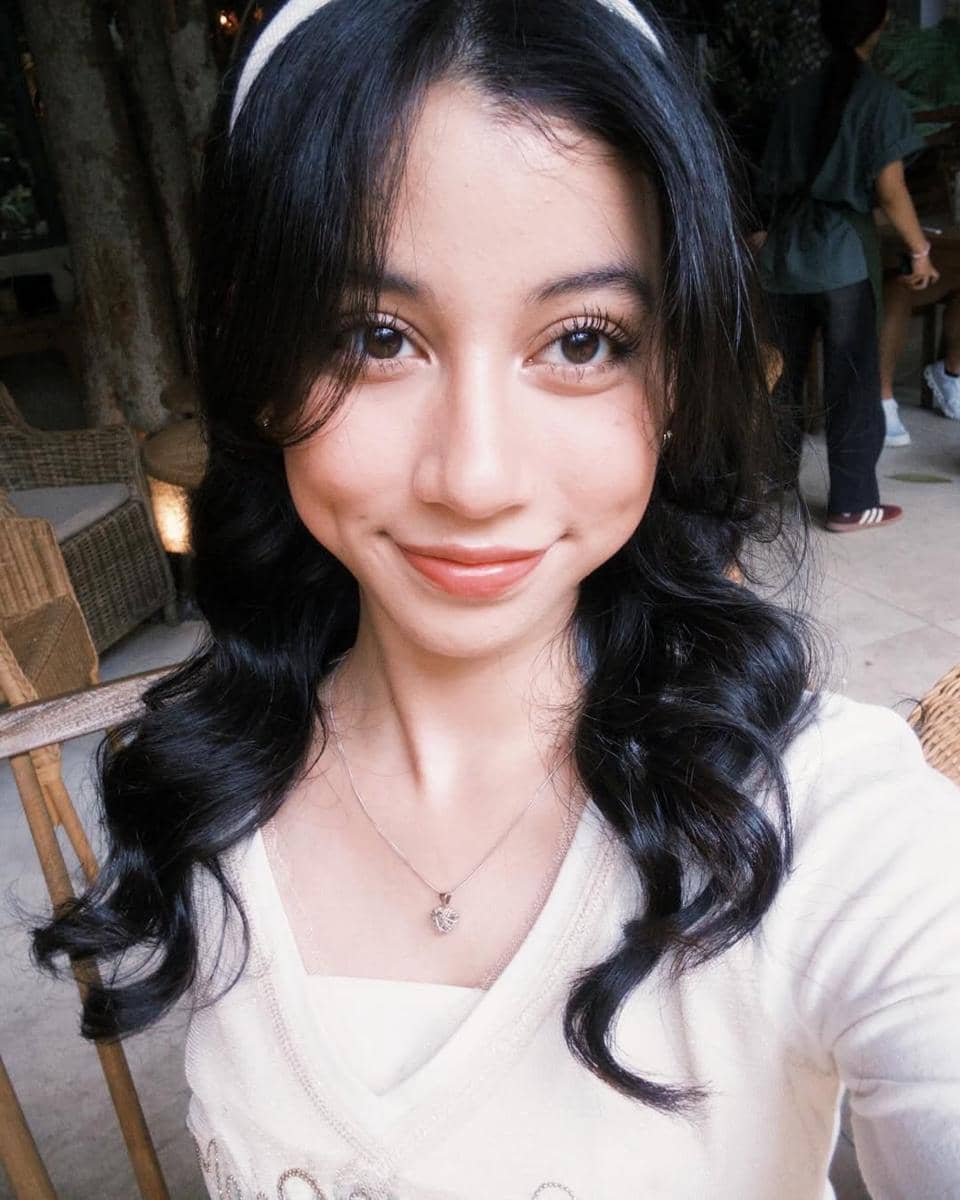 Inspirasi makeup ala Shofia Shireen